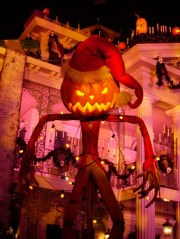 A statue of the Pumpkin King outside of Disneyland's Haunted Mansion during the 'Haunted Mansion Holiday' overlay in 2004 photographed by Imperpay